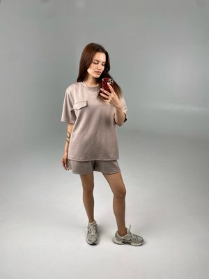 Laisvalaikio komplektas su šortais - kakavinis