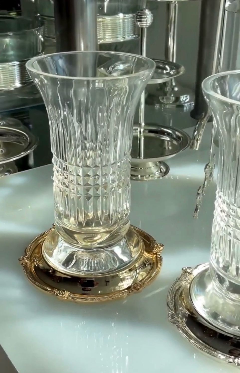 Mabkhar Glass