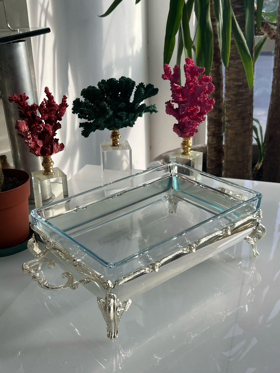 Food service tray