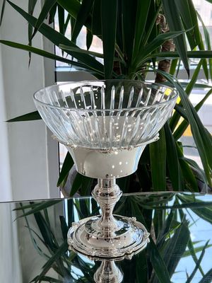 Luxury Glass Salad &amp; Fruit Bowl – With Detachable Silver-Plated Base