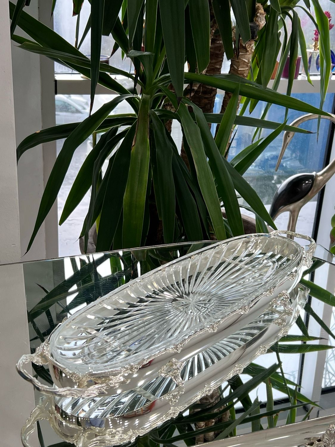 Oval Glass Serving Tray with Ornate Silver-Plated Edges 