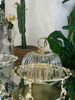 Chocolate plate with glass cover