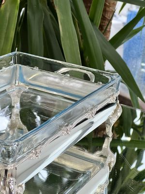Food service tray