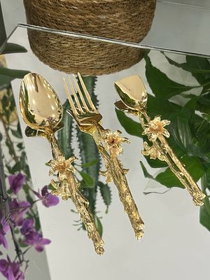 Luxury Gold-Plated Cutlery Set with Floral Detailing – Elegant Design 