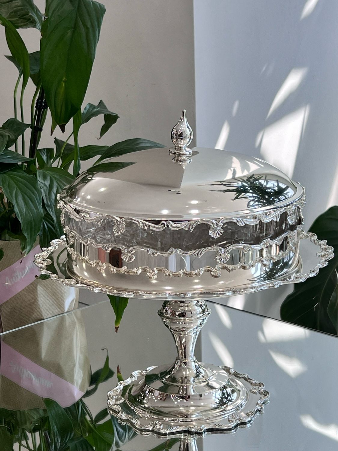  Covered Serving Stand – Model istiridye