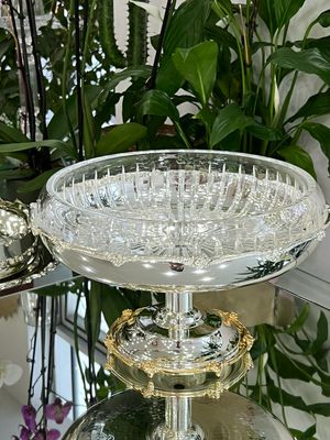 Elegant Glass Serving Bowl with Stand – Mix Design