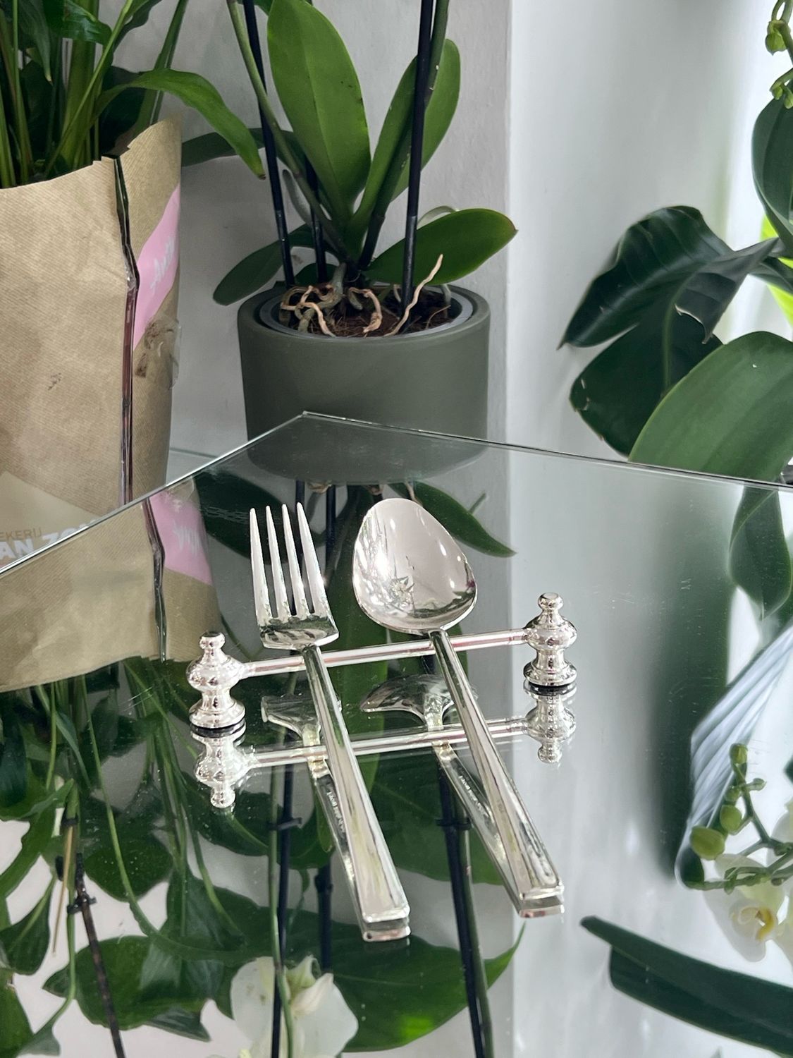 Serving Utensils Set – Spoon &amp; Fork with Silver Stand