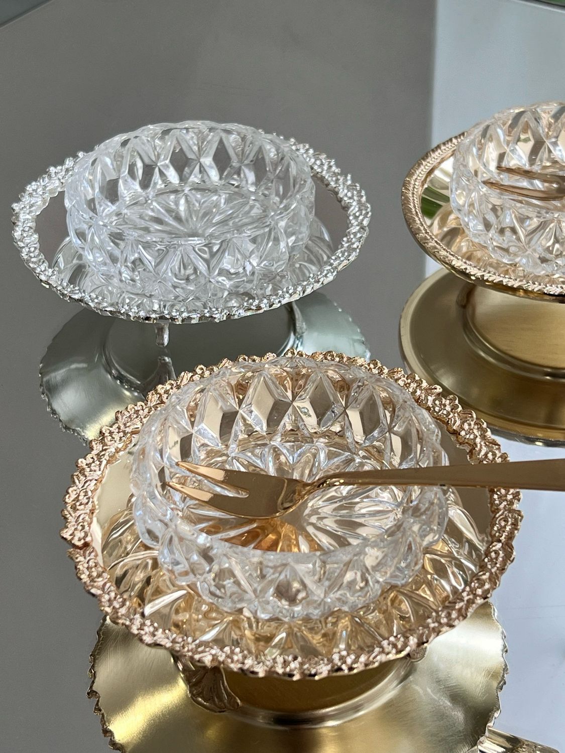 Mini Çiçek Model – Elegant Floral Dessert Dish