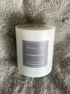 Pomegranate Noir White Candle