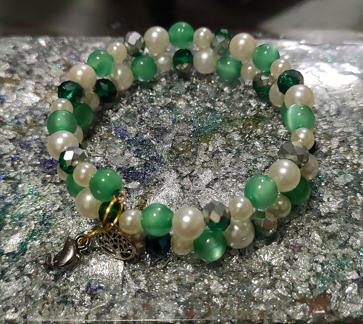 White &amp; Green Pearl Bracelet - M.V.G Skart