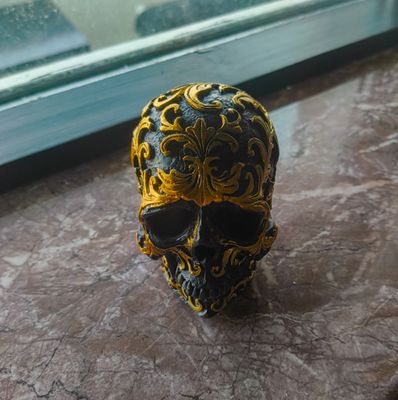 Golden Skull - M.V.G Skart