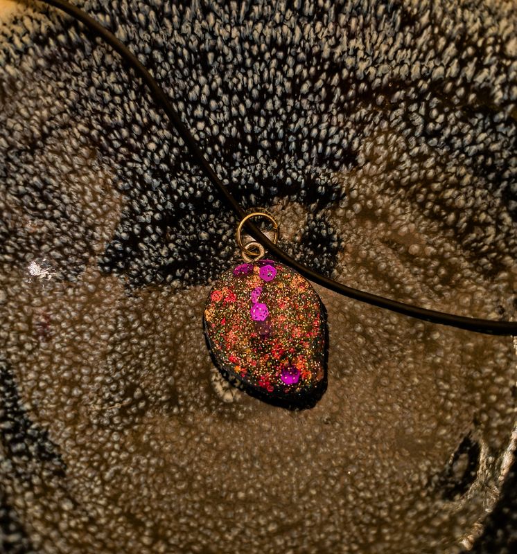 Pink Sparkly Drop Necklace - M.V.G Skart