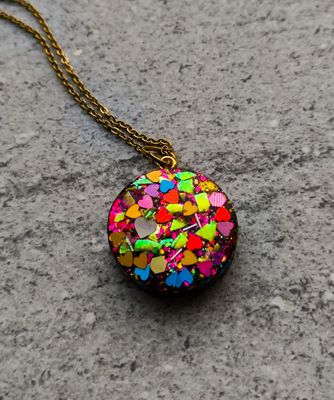 Neon Heartburst Necklace - M.V.G Skart