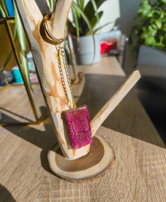 Pink Resin Keychain - M.V.G Skart