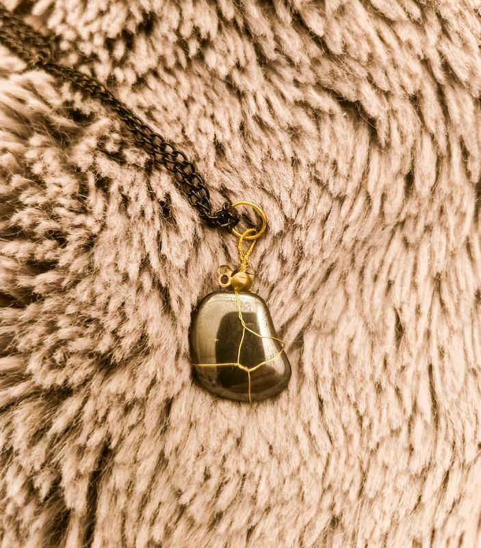 Hematite Stone Wire Wrapped Necklace - M.V.G Skart