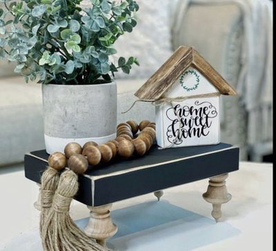 The William Tabletop Riser