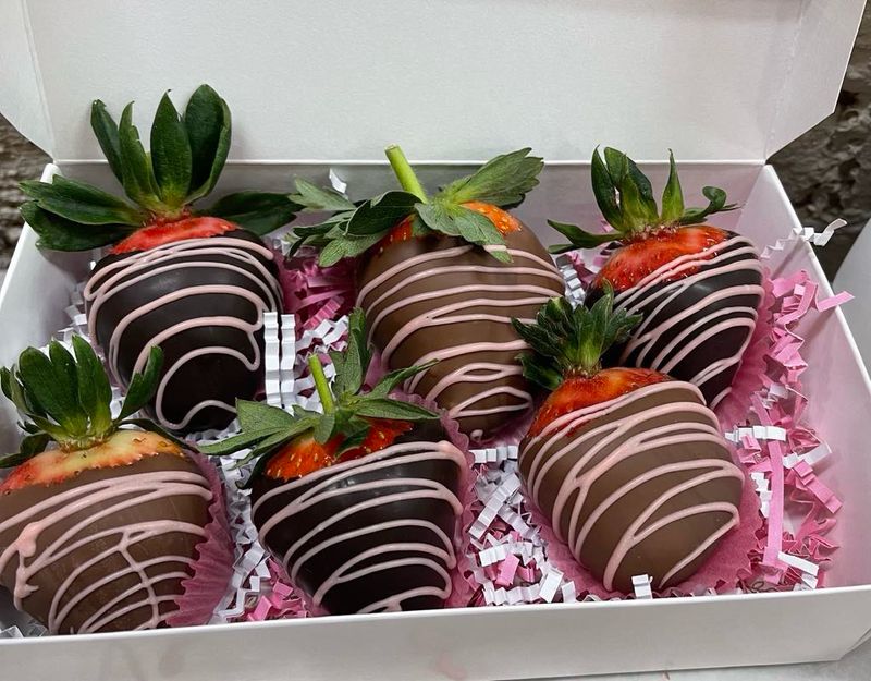 Valentines Day - Chocolate Covered Strawberries