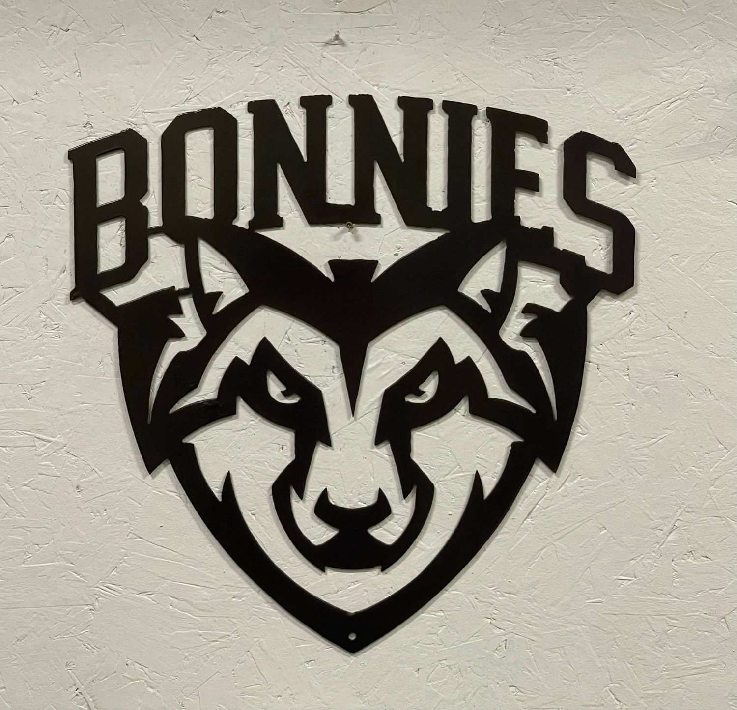 Metal Bonaventure Silhouette Bonnies Wolf Cutout