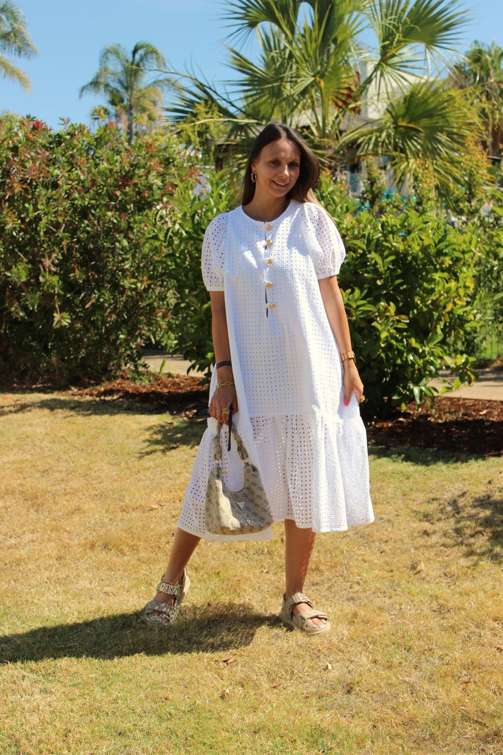 Vestido Branco em Bordado Inglês