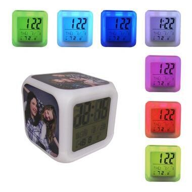 Radio Reveil cube lumineux