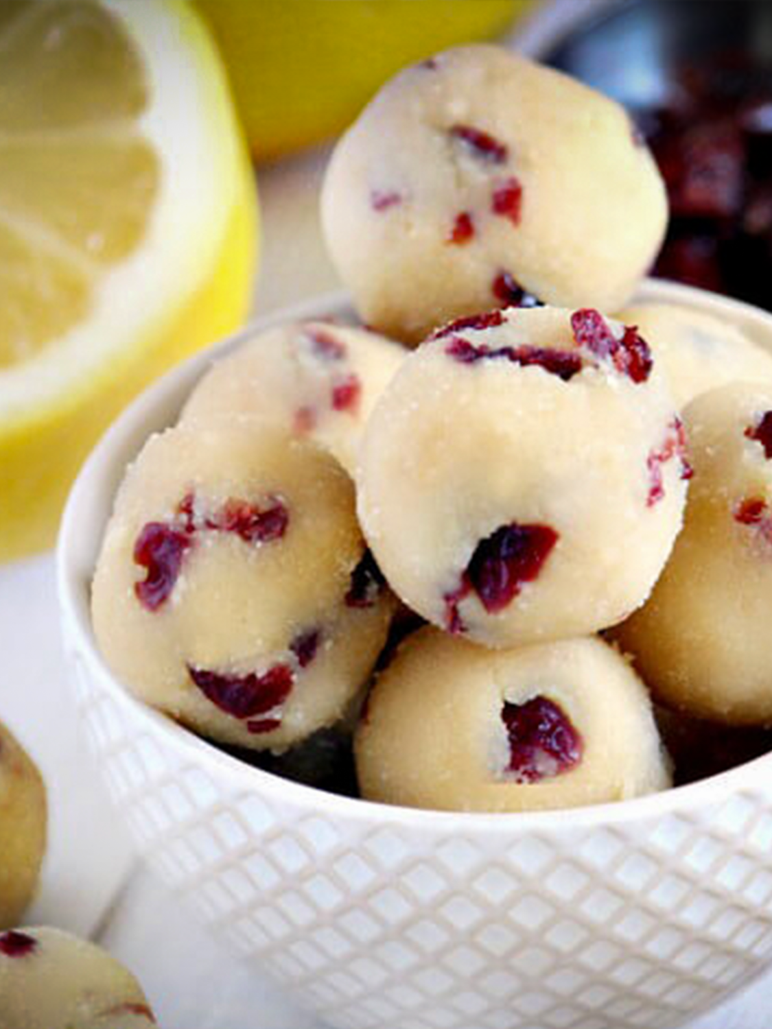 Lemon/cranberry bliss