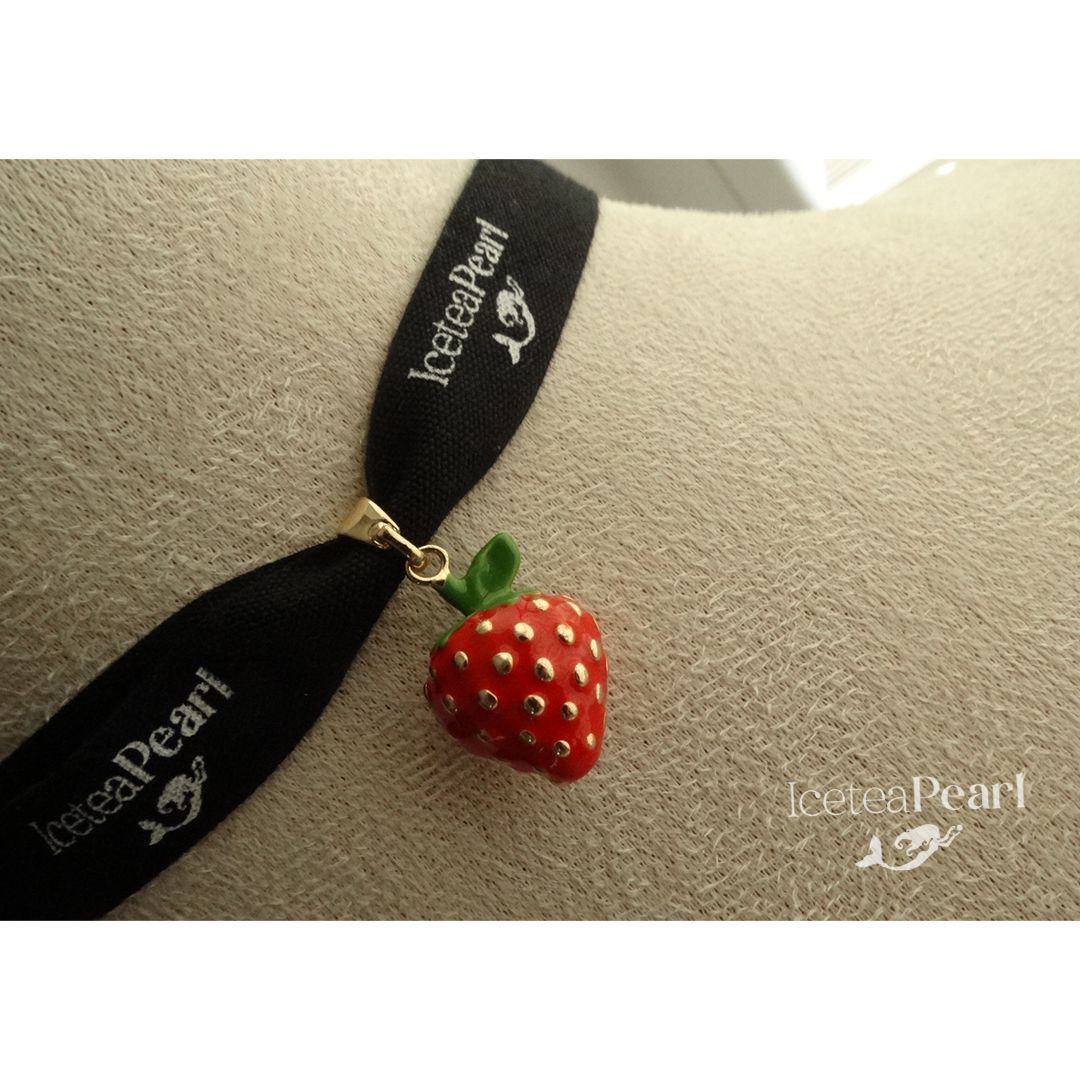&quot;Strawberry&quot; Black ribbon Jewelry