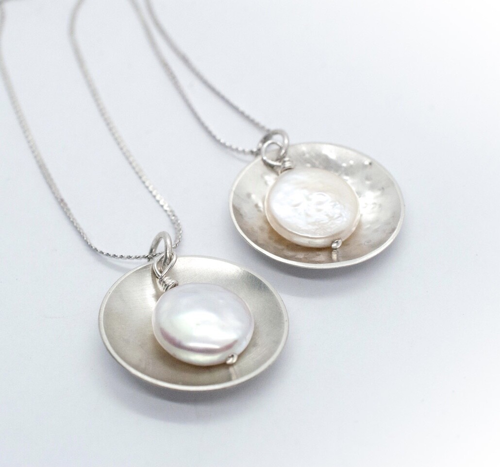 Petal (Pearl Disk) pendant
