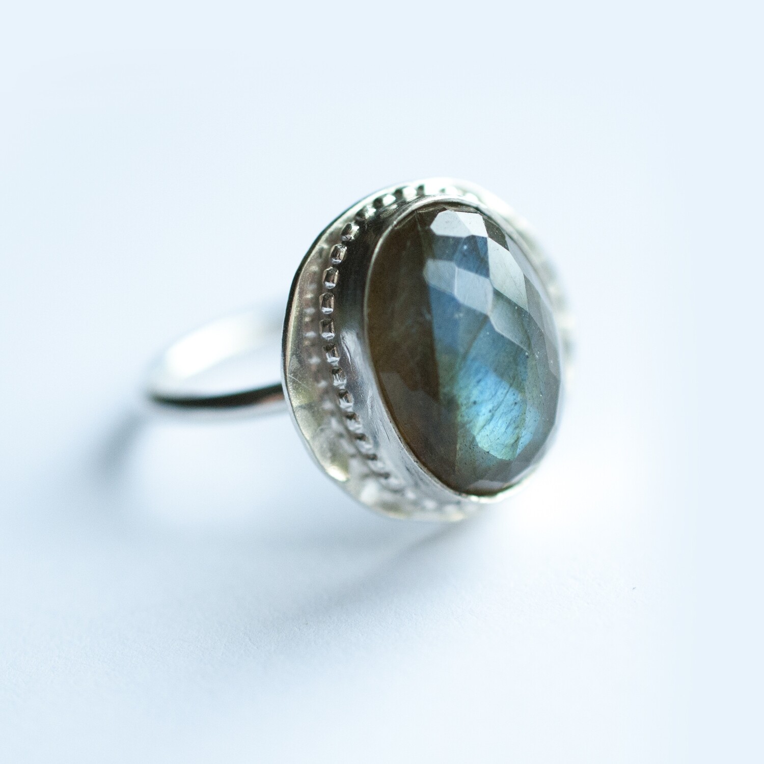 Labradorite rosecut ring