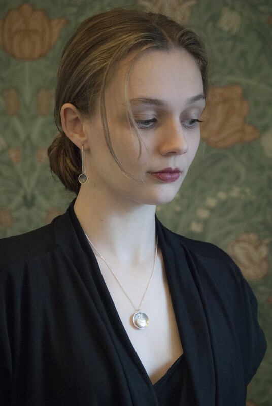 Petal (Pearl Disk) pendant