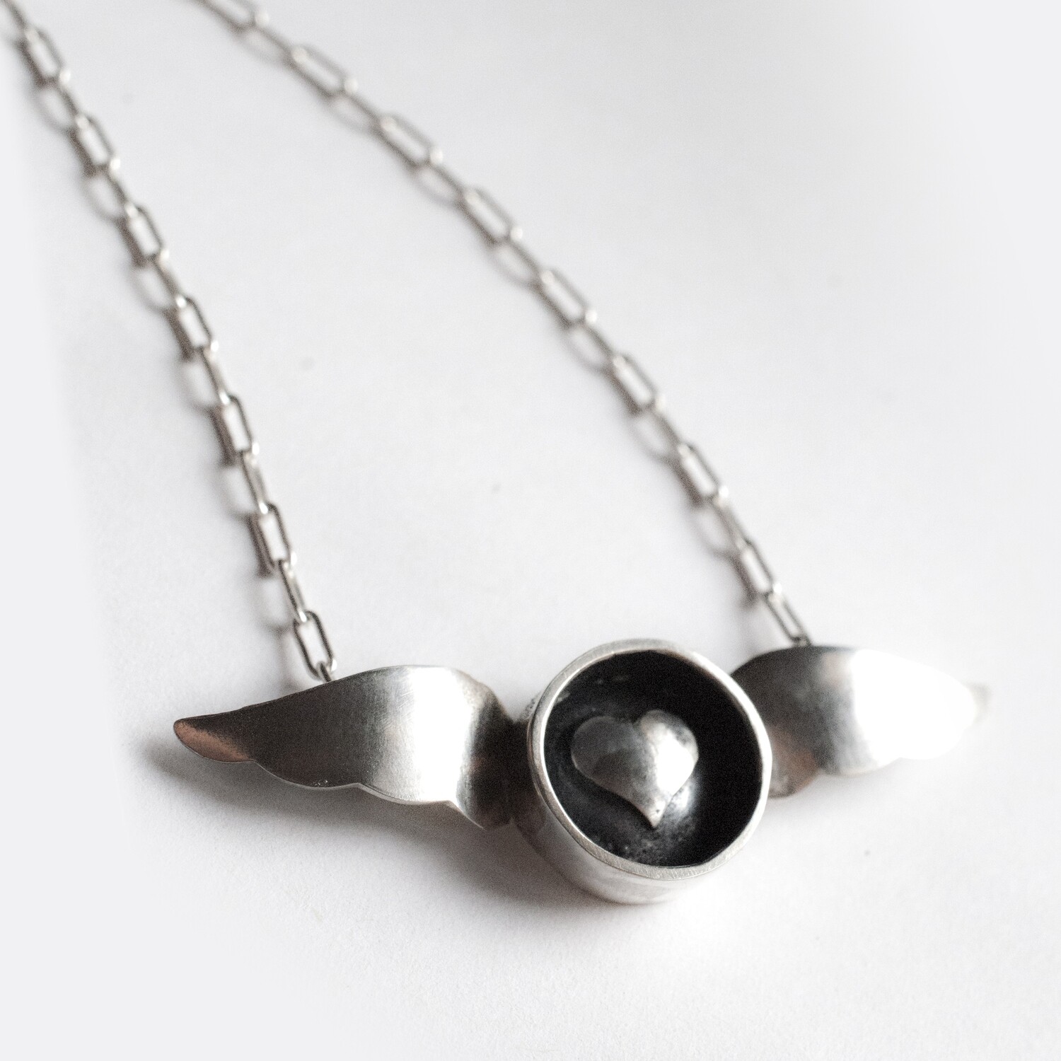 Seeker pendant