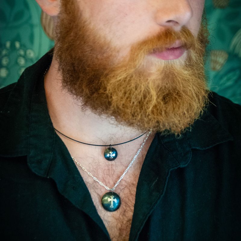 Cross pendant