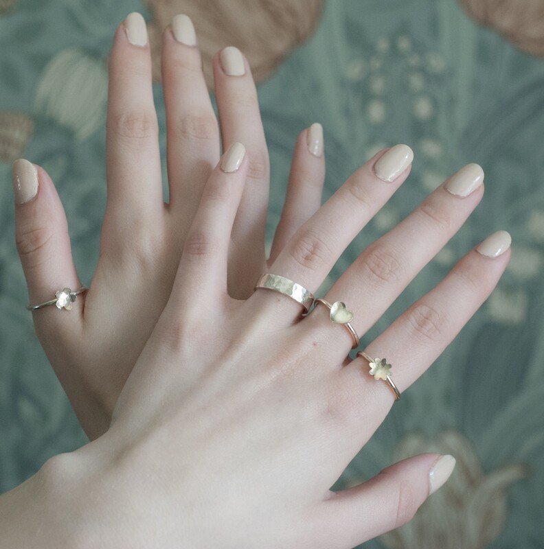 Hammered ring