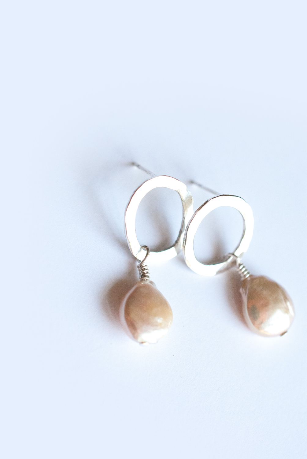 Loop &amp; Gem Pearl studs