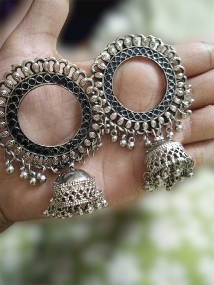 THRIFT EARRING