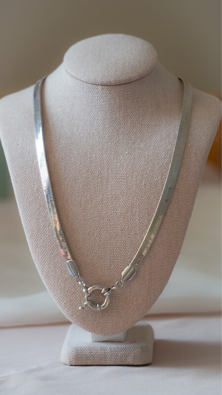 Wade Snake Necklace In White Rhodium