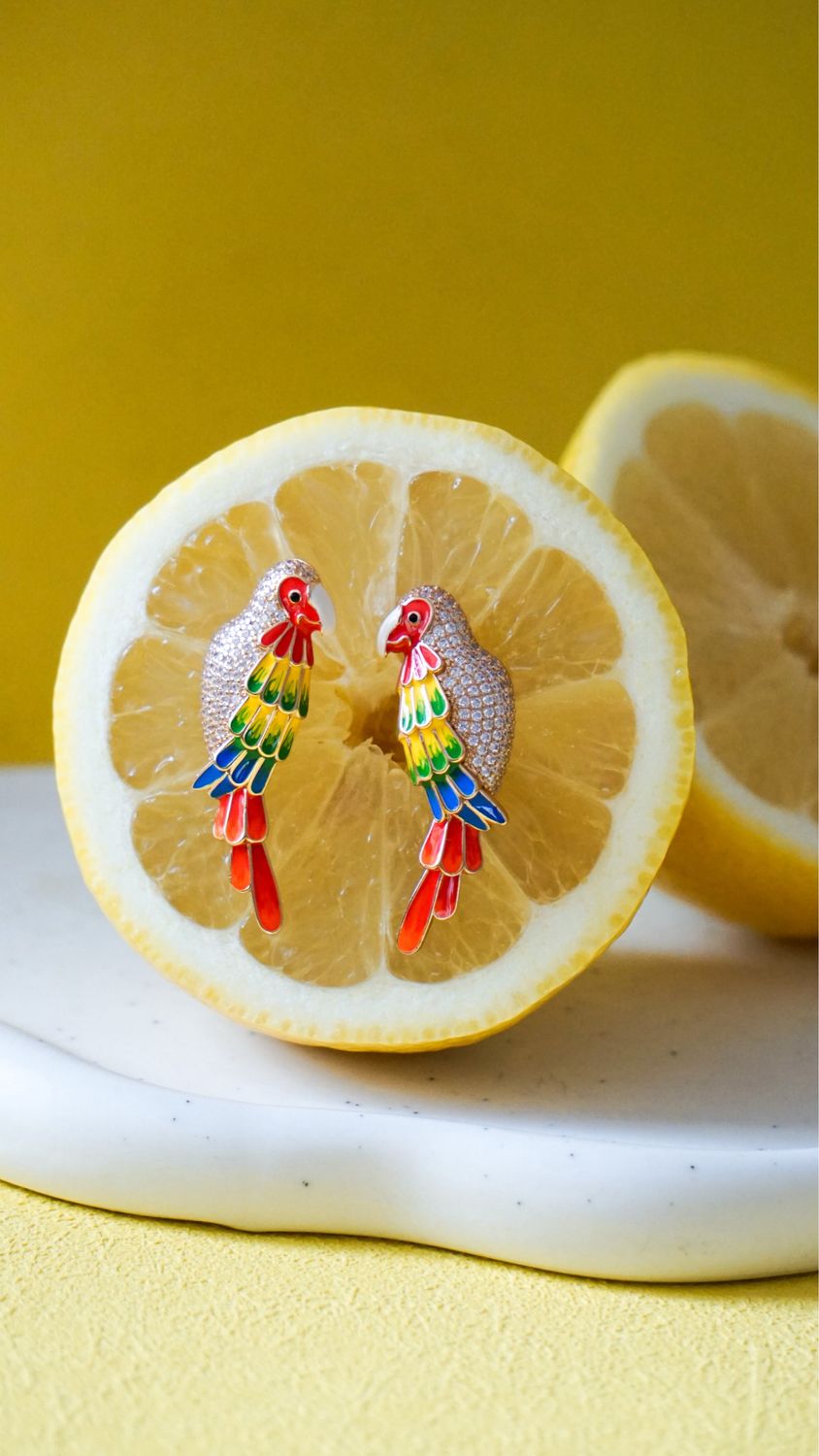 Arara’s Earrings