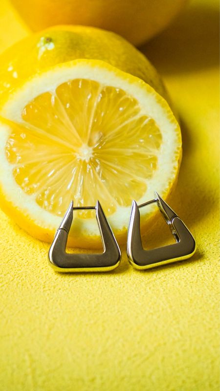 Triangle Hoop