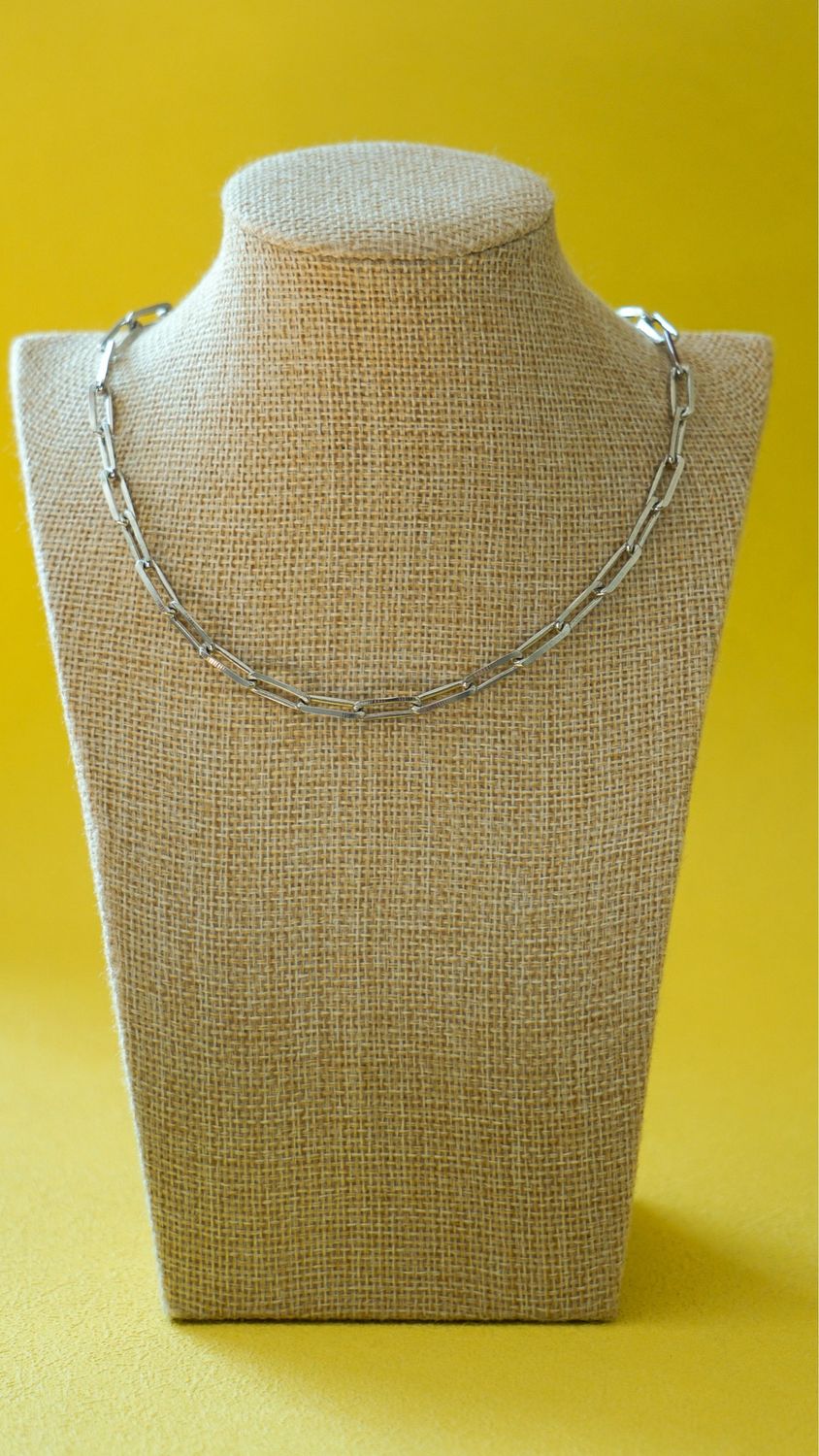 Classic Clip Chain In White Rhodium