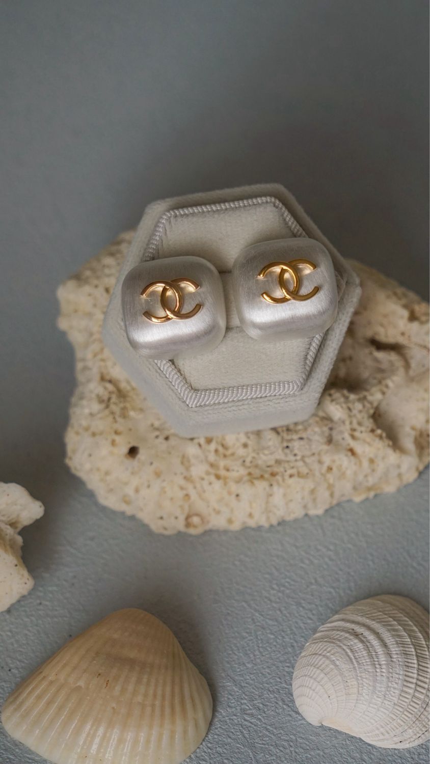 Scarlet’s Earrings