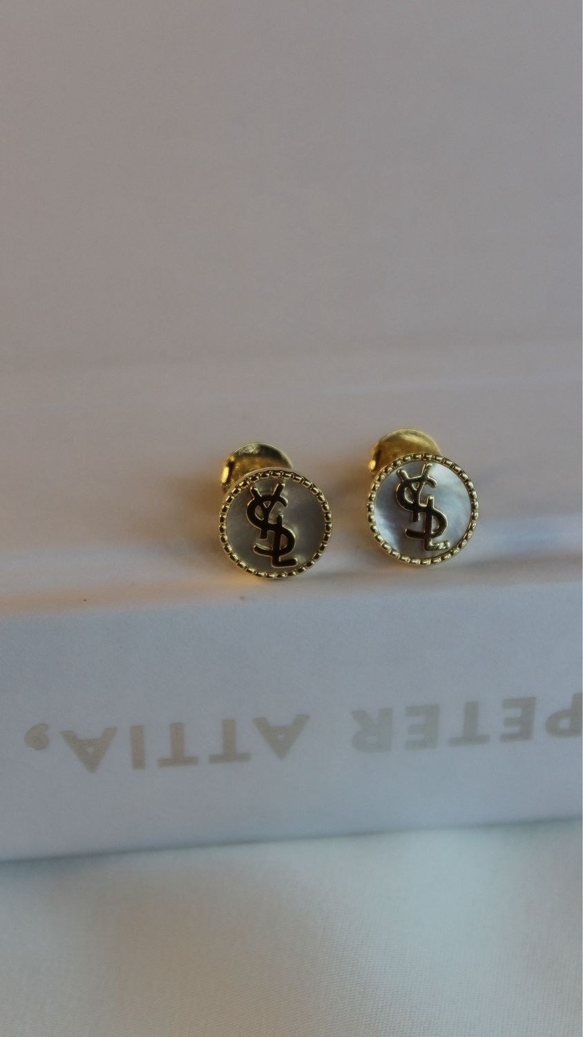 Design Inspired Stud