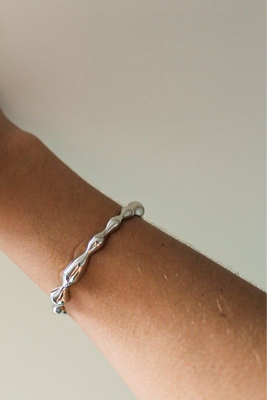 Organic Bracelet In White Rhodium