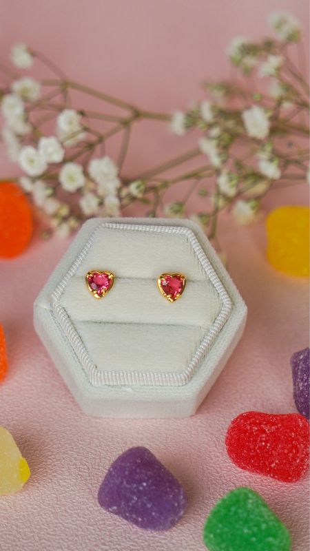 Heart Stud