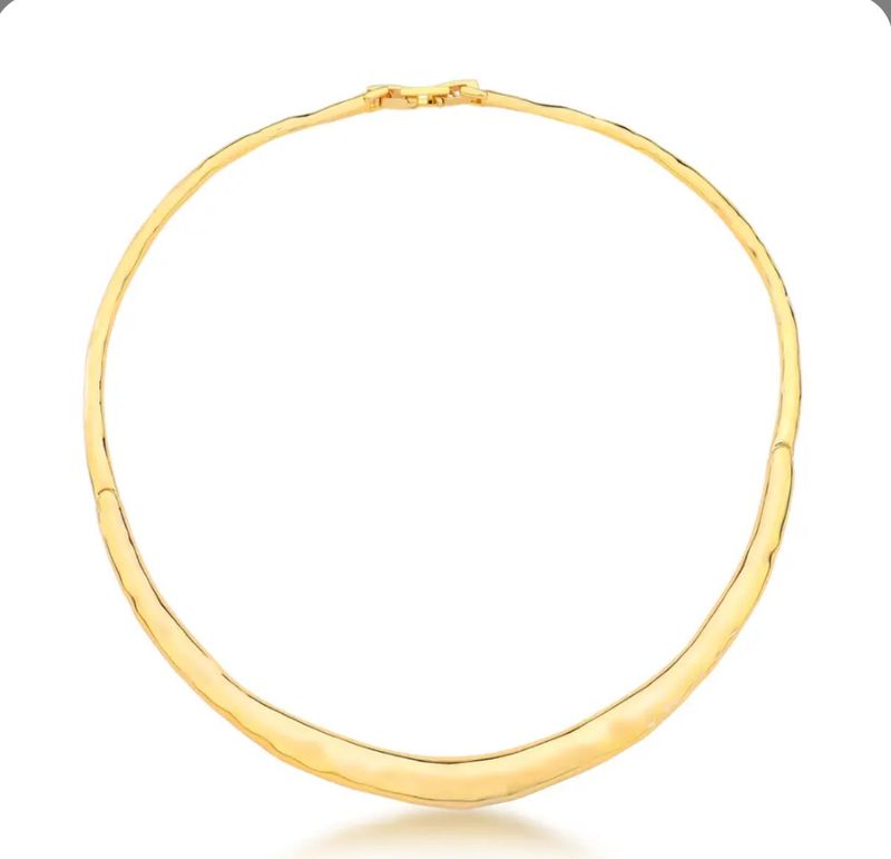 Bella’s Organic Chocker