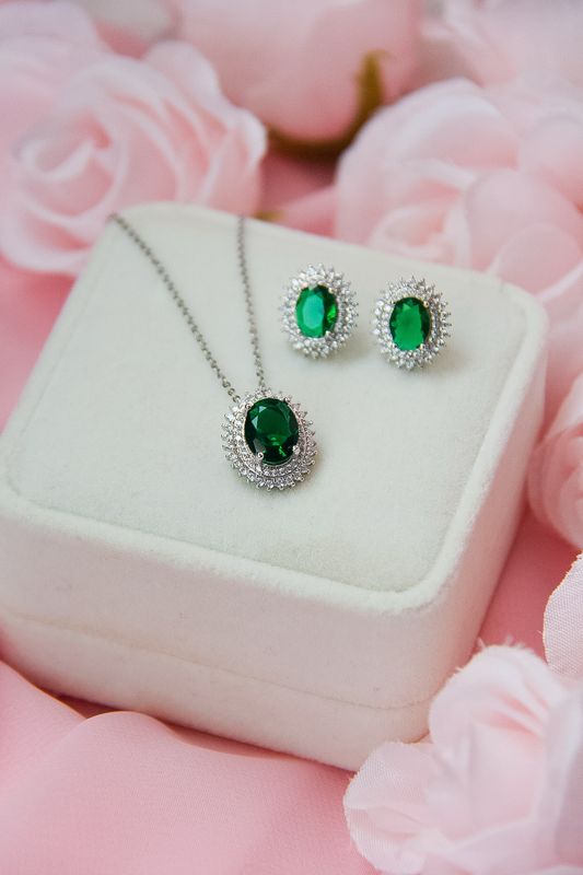 Elisabeth’s Set In Green Emerald
