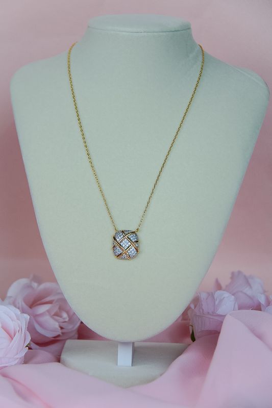 Chloe’s Necklace