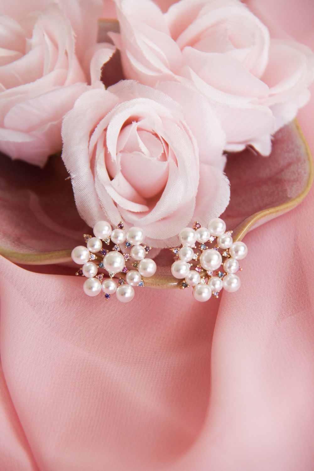 Lola’s Earrings