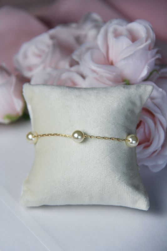 Classic Pearl Bracelet