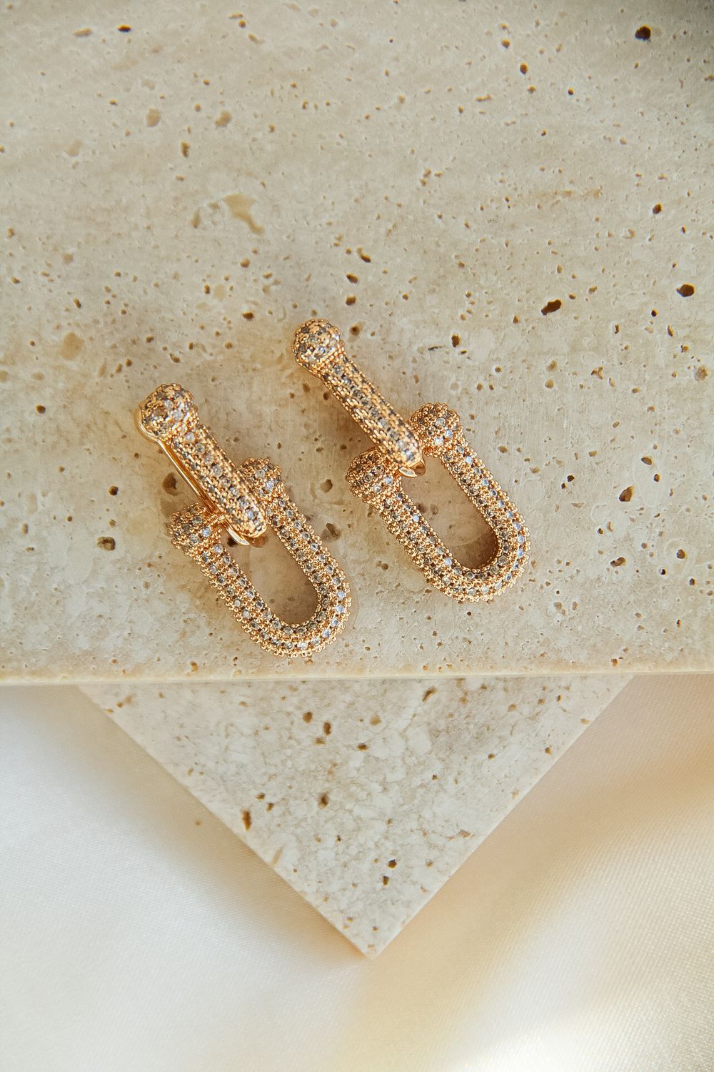 Cintia’s Earrings