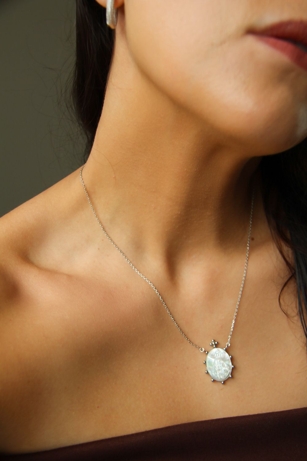 Nossa Senhora Necklace In White Rhodium