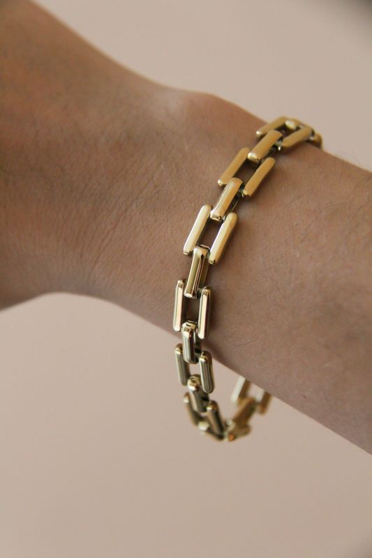 Helena’s Bracelet